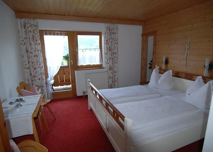 Altenhauser Hof * كوسن